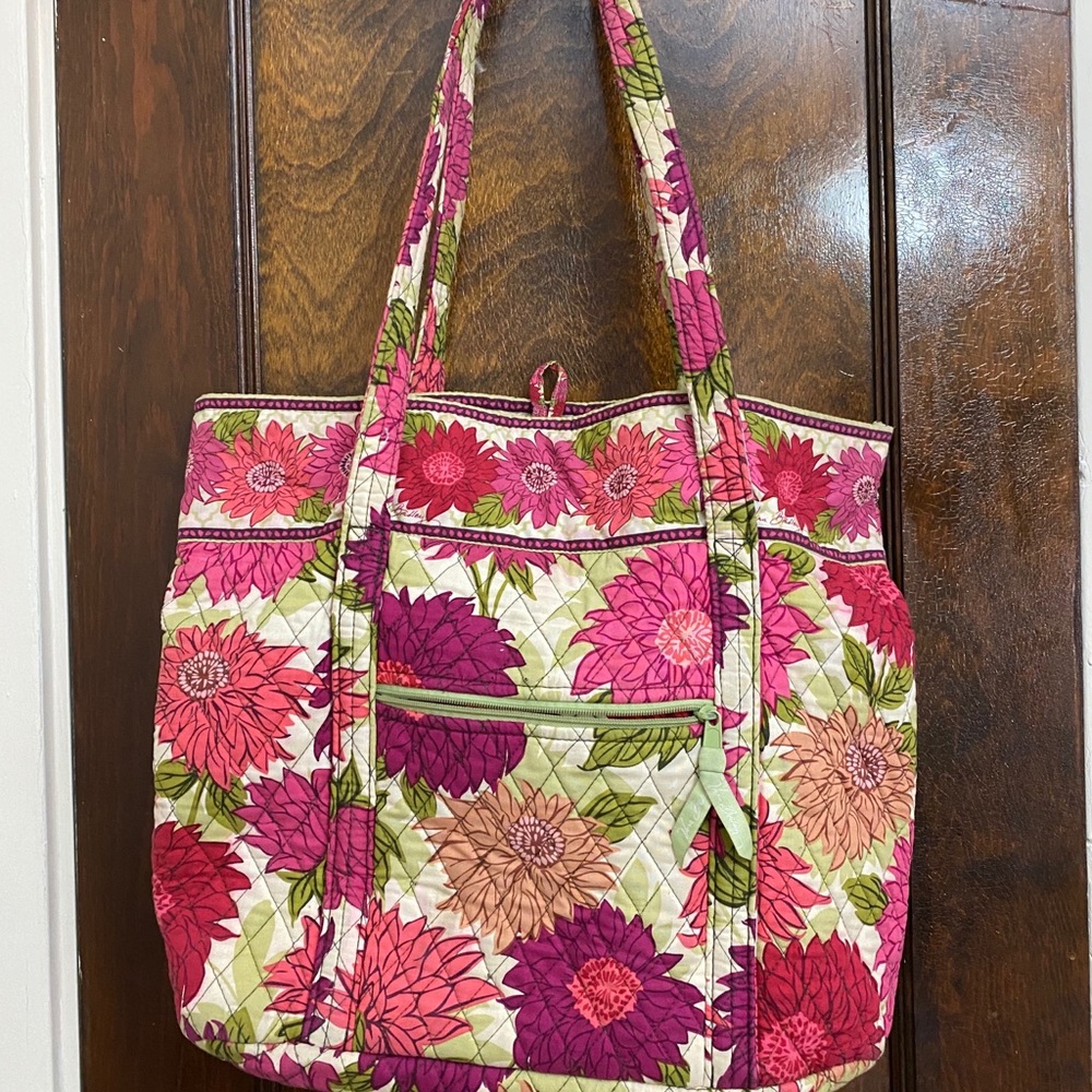 Vera Bradley Retired Hello Dahlia Tote Bag
